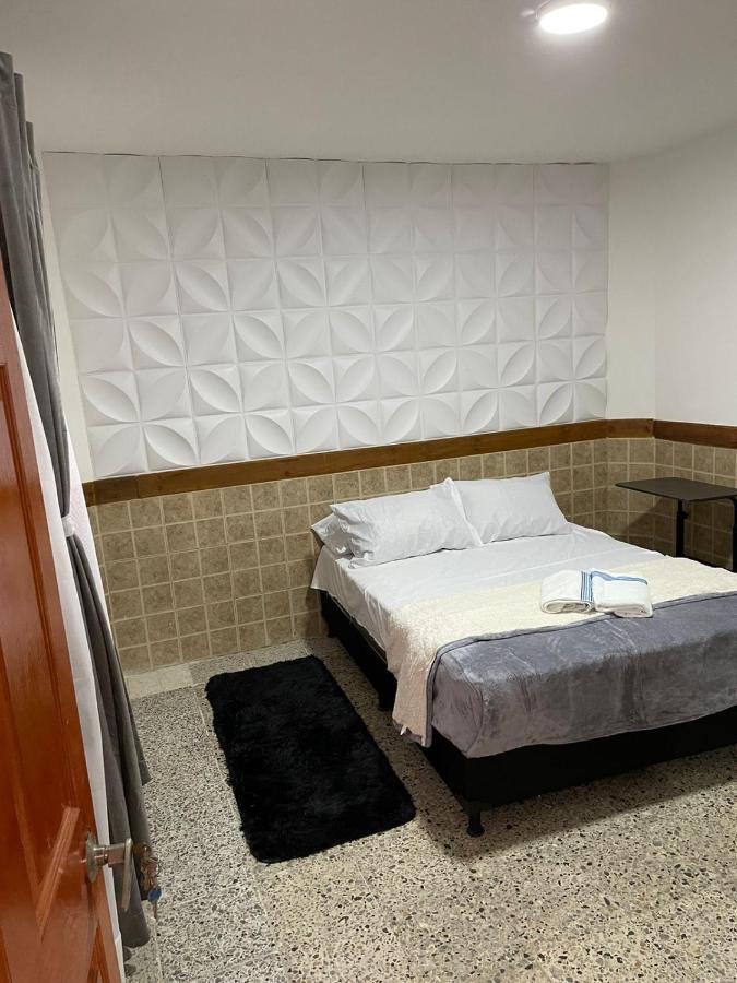메딜린 Casa Al Frente Del Pueblito Paisa 아파트 외부 사진