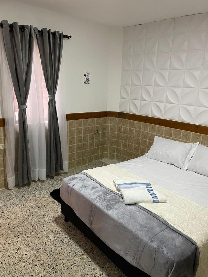 메딜린 Casa Al Frente Del Pueblito Paisa 아파트 외부 사진